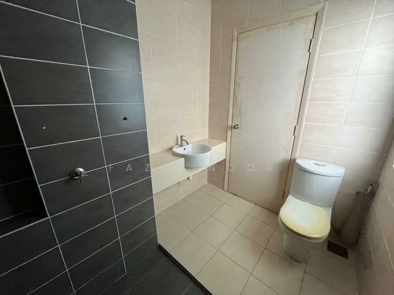 Townhouse for Sale in Shah Alam (Selangor) - Fazie Noor - Bathroom - PropertyGuru.com.my