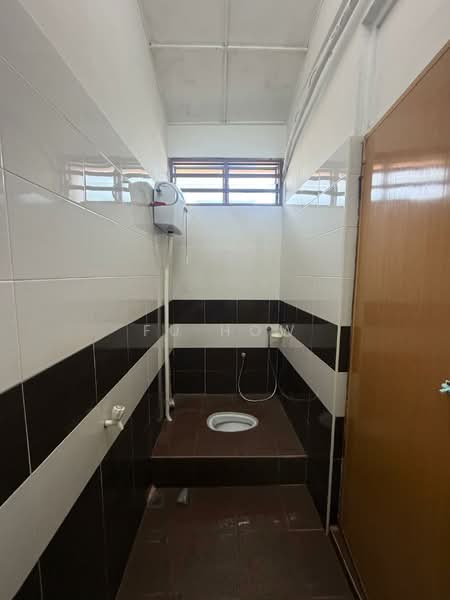 Taman Inderawasih untuk Untuk Dijual - RM 510,000, Mac 2026 - Bathroom - PropertyGuru.com.my