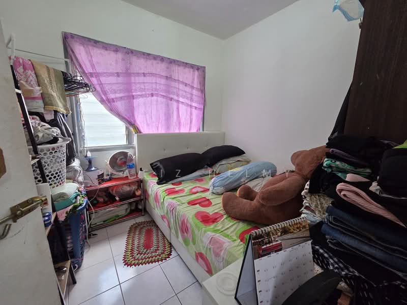 Flat for Sale at Flora Damansara Flat - Hafiz Helmy - Bedroom - PropertyGuru.com.my