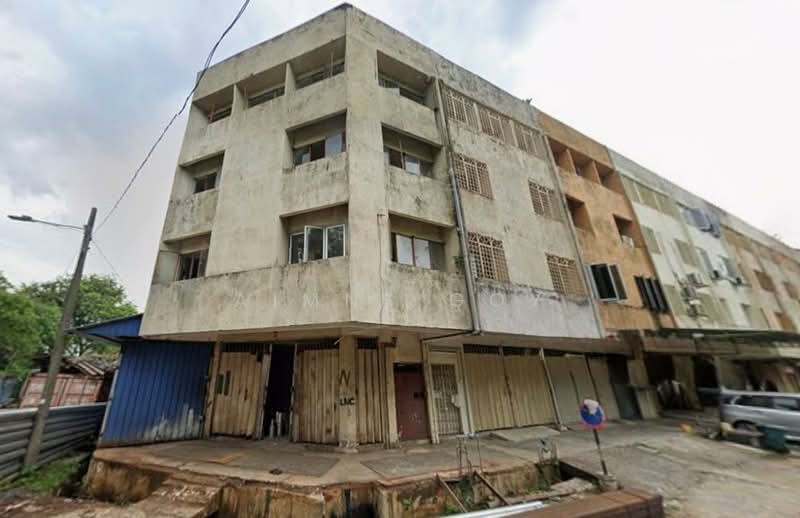 2 Rows Of 4-Storey Shop For Sale @ Taman Suria Jaya, Cheras KL untuk Untuk Dijual - RM 2,500,000, Mac 2026 - Exterior - PropertyGuru.com.my