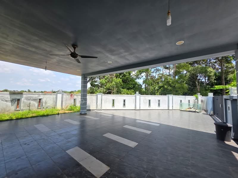 Semi-Detached House for Sale in Taman Bukit Larang Indah (Telok Mas) - Eddy Leow - Exterior - PropertyGuru.com.my