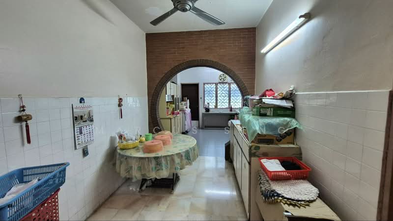 Taman Cempaka Ipoh untuk Untuk Dijual - RM 248,000, Mac 2026 - Kitchen - PropertyGuru.com.my