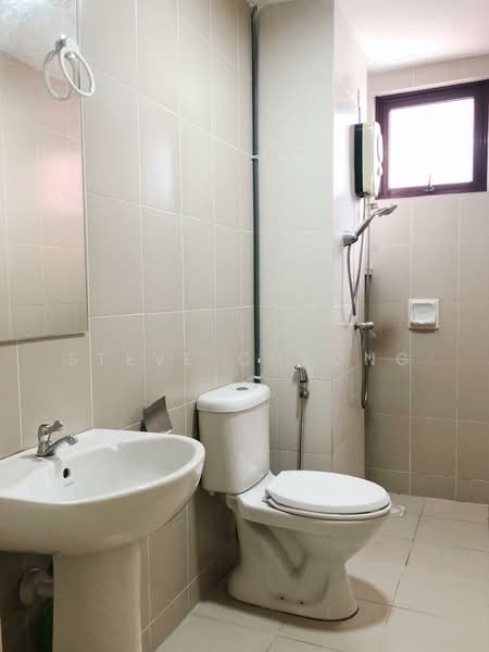 Savanna Condominium untuk Untuk Disewa - RM 2,500 /bulan, Mac 2026 - Bathroom - PropertyGuru.com.my