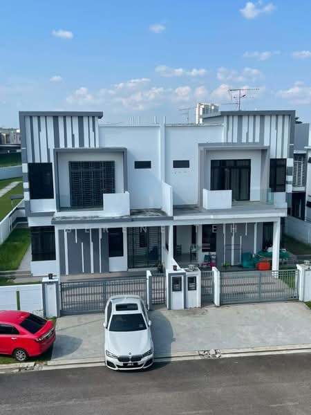 Cluster House for Sale in Bukit Indah (Iskandar Puteri (Nusajaya)) - Serene Teh - Exterior - PropertyGuru.com.my