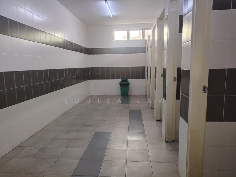 Apartment for Rent at Seri Jati - Louisa Law - Swimming pool bathrooms - PropertyGuru.com.my