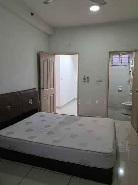 Apartment for Sale at Austin Suites (Permata Austin) - Annie Chai - Bedroom - PropertyGuru.com.my