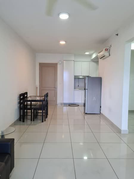 Apartment for Sale at Austin Suites (Permata Austin) - Annie Chai - Living Room - PropertyGuru.com.my