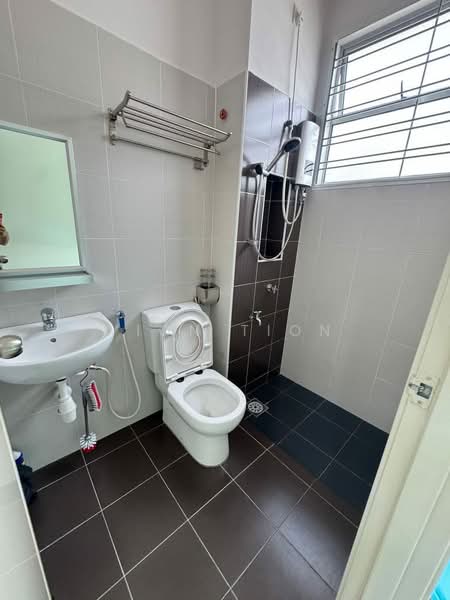 Taman Austin Perdana untuk Untuk Dijual - RM 948,000, Mac 2026 - Bathroom - PropertyGuru.com.my