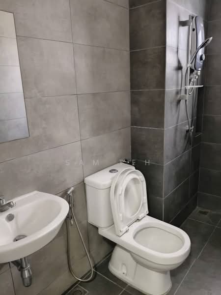 The Amber Residence @ TwentyFive.7 untuk Untuk Disewa - RM 2,200 /bulan, Mac 2026 - Bathroom - PropertyGuru.com.my