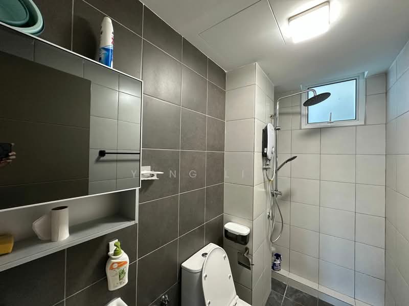 Fairview Residence untuk Untuk Disewa - RM 1,600 /bulan, Mac 2026 - Bathroom - PropertyGuru.com.my