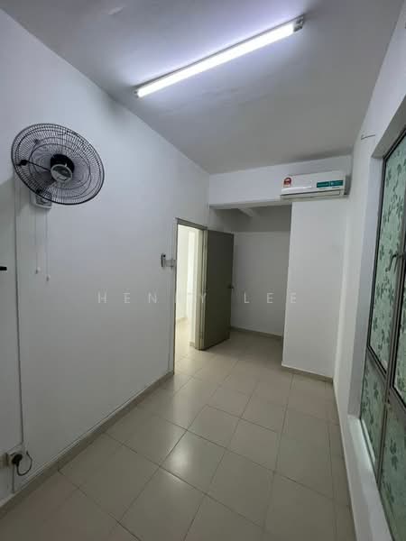Apartment for Rent at Suria Apartment - Henry Lee - Interior - PropertyGuru.com.my
