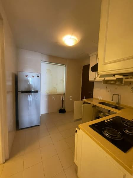 Kondominium untuk Disewa di Bayu Ferringhi Condominiums - Joanne Liw - Kitchen - PropertyGuru.com.my