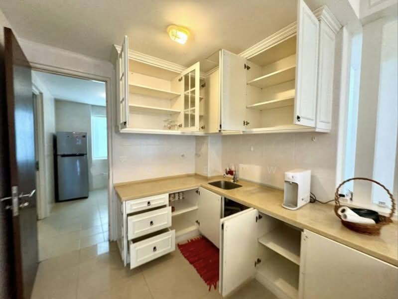 Kondominium untuk Disewa di Bayu Ferringhi Condominiums - Joanne Liw - Kitchen - PropertyGuru.com.my