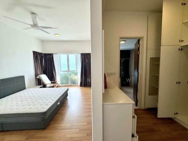 Kondominium untuk Disewa di Bayu Ferringhi Condominiums - Joanne Liw - Bedroom - PropertyGuru.com.my
