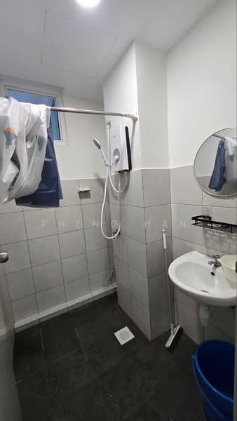 Fairview Residence untuk Untuk Disewa - RM 1,650 /bulan, Mac 2026 - Bathroom - PropertyGuru.com.my