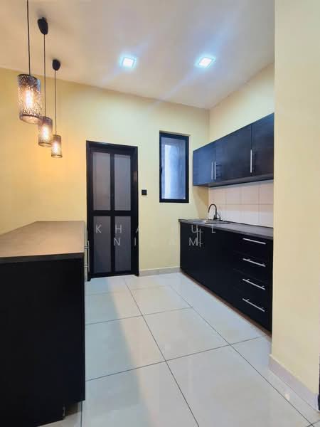 Condominium for Sale at Residensi Rampai (The Parc Tower) - Khairul Nizam - Kitchen - PropertyGuru.com.my