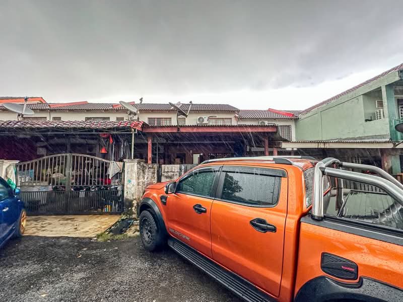 Terraced House for Sale in Kajang (Selangor) - Ahmad Ikhwan Arif - Exterior - PropertyGuru.com.my