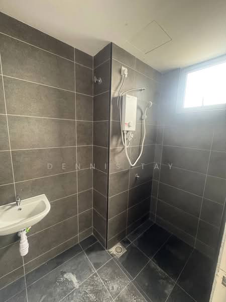 Midas @ Seri Alam untuk Untuk Disewa - RM 1,800 /bulan, Mac 2026 - Bathroom - PropertyGuru.com.my