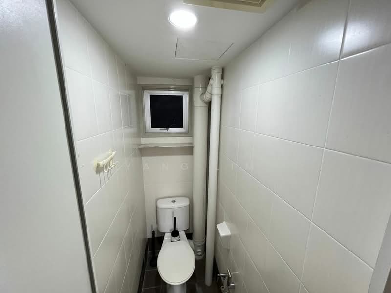 Centrio Avenue untuk Untuk Disewa - RM 1,300 /bulan, Mac 2026 - Bathroom - PropertyGuru.com.my