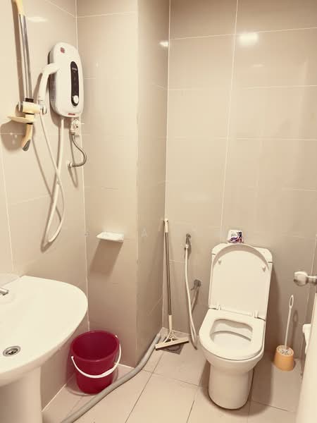 Service Residence for Rent at The Scott Garden SOHO - Sara Low - Bathroom - PropertyGuru.com.my