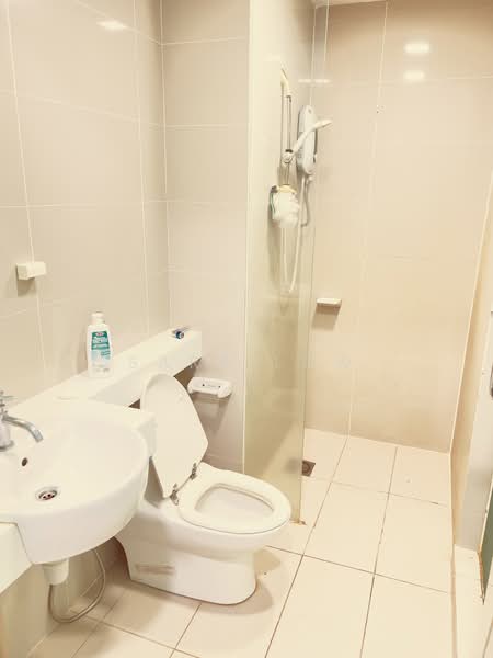 Service Residence for Rent at The Scott Garden SOHO - Sara Low - Bathroom - PropertyGuru.com.my