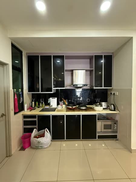 Austin Regency (Pangsapuri Austin Perdana) untuk Untuk Disewa - RM 2,300 /bulan, Mac 2026 - Kitchen - PropertyGuru.com.my