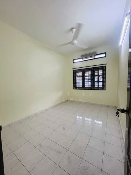 2-storey Terraced House for Sale in Taman Rasi Jaya (Menglembu) - Michelle Cheng - Bedroom - PropertyGuru.com.my