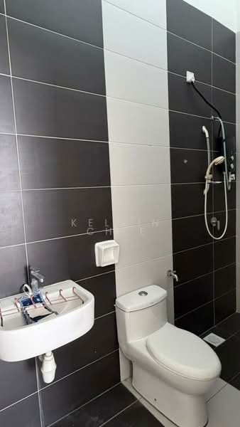 2-storey Terraced House for Sale in Iskandar Puteri (Nusajaya) (Johor) - Kelvin Chee - Bathroom - PropertyGuru.com.my