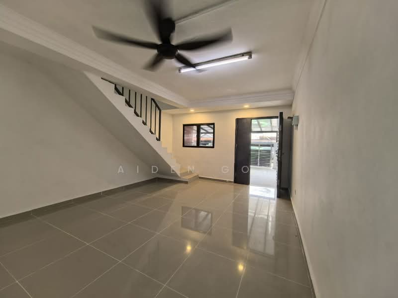 2-storey Terraced House for Sale in Taman Daya (Johor Bahru) - Aiden Goh - Living Room - PropertyGuru.com.my