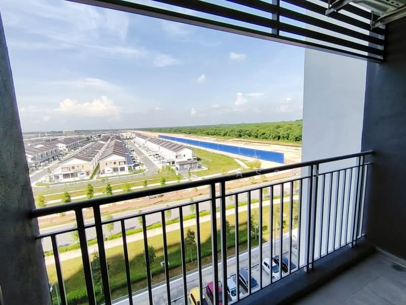 Service Residence for Rent at Maya Bay Residences @ Gamuda Cove - Hasliza Hassan - Balcony - PropertyGuru.com.my