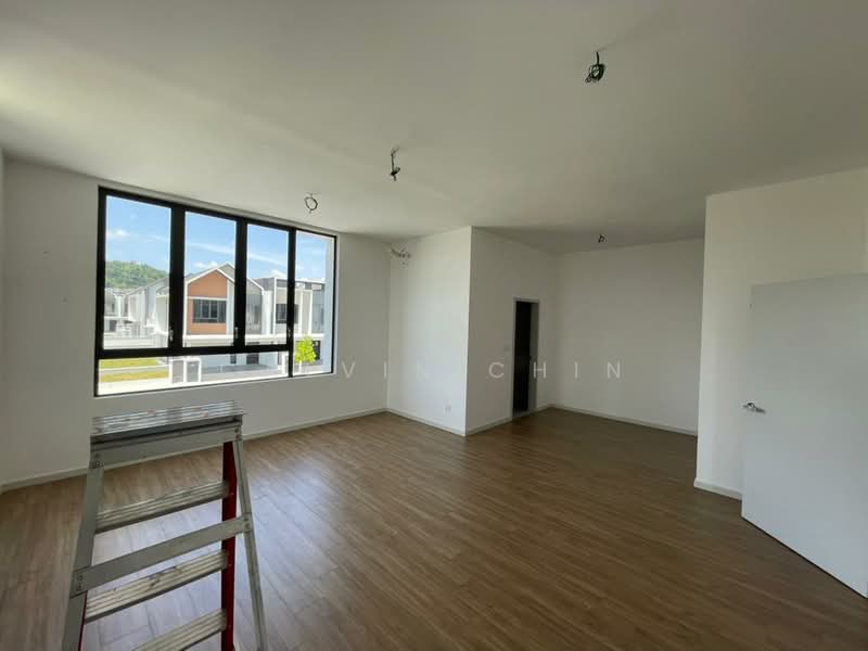 2-storey Terraced House for Sale in Bandar Gamuda Gardens (Rawang) - calvin Chin - Living Room - PropertyGuru.com.my