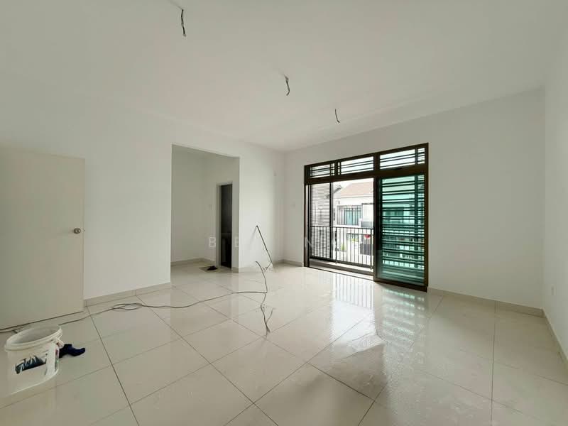 Rini Homes 7 untuk Untuk Dijual - RM 799,000, Apr 2026 - Living Room - PropertyGuru.com.my