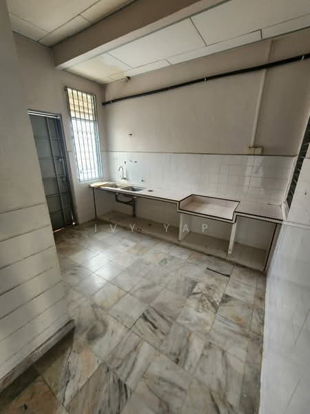 Terraced House for Rent in Taman Sejahtera (Bukit Mertajam) - Ivy Yap - Kitchen - PropertyGuru.com.my