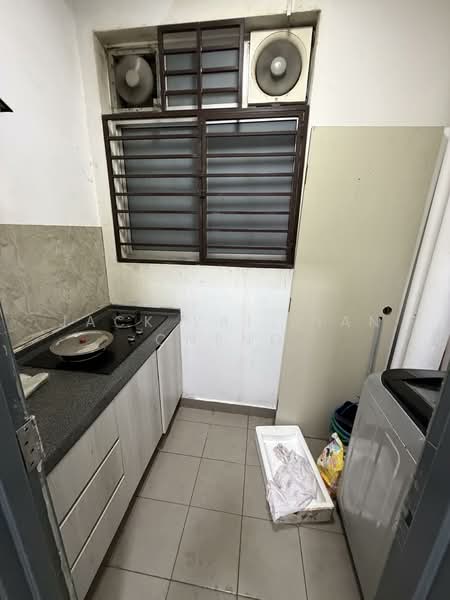 Residensi Pandanmas untuk Untuk Disewa - RM 1,400 /bulan, Mac 2026 - Kitchen - PropertyGuru.com.my