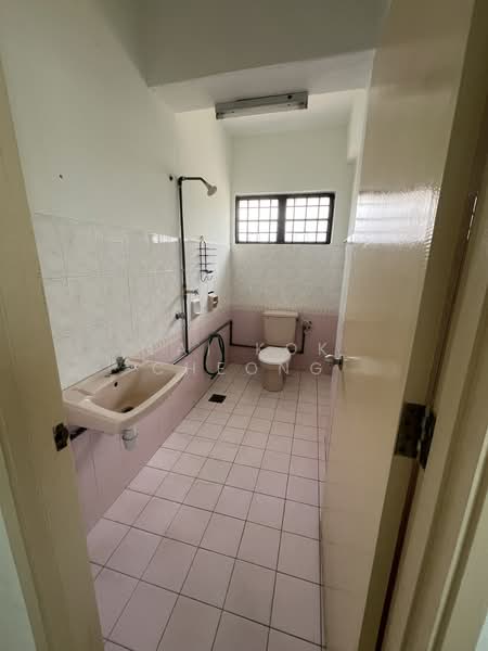 Condominium for Sale at Villa OUG - Lai Kok Cheong - Bathroom - PropertyGuru.com.my