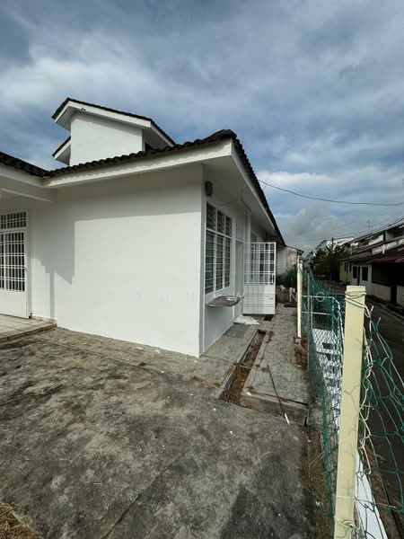 Jalan Kancil Taman scientex untuk Untuk Dijual - RM 499,000, Mac 2026 - Exterior - PropertyGuru.com.my