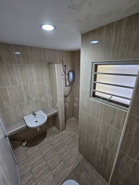 2-storey Terraced House for Rent in Rawang (Selangor) - Katherine Leong - Bathroom - PropertyGuru.com.my