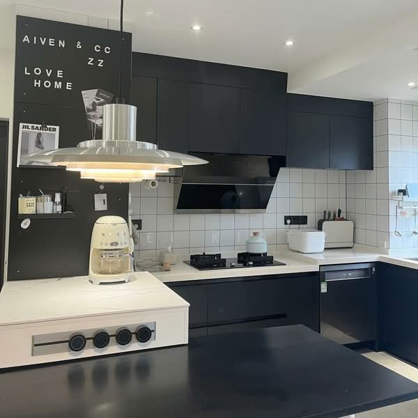 Service Residence for Sale at Scarletz Suites @ KL City Centre - Wei Kiat - Kitchen - PropertyGuru.com.my