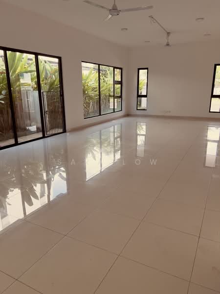 Semi-Detached House for Rent in Bandar Tropicana Aman (Telok Panglima Garang) - Sara Low - Living room - PropertyGuru.com.my