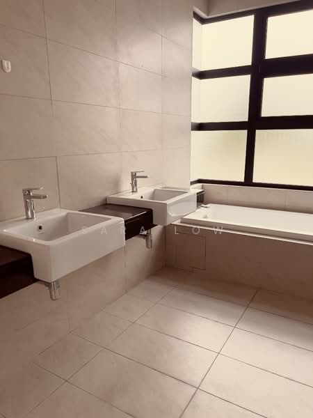 Semi-Detached House for Rent in Bandar Tropicana Aman (Telok Panglima Garang) - Sara Low - Master Bathroom - PropertyGuru.com.my