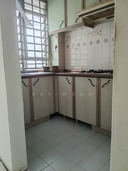 Relau Indah Condominium untuk Untuk Dijual - RM 269,000, Mac 2026 - Kitchen - PropertyGuru.com.my