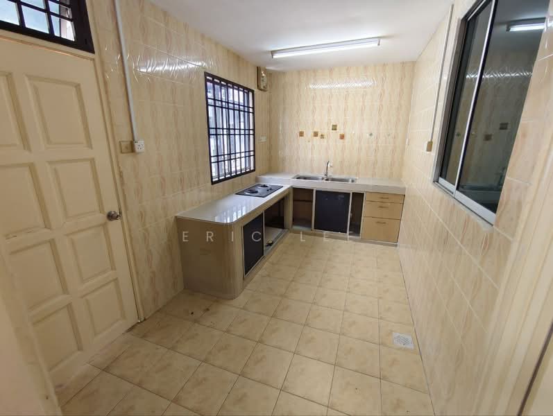 2-storey Terraced House for Sale in Taman Nusa Indah (Iskandar Puteri (Nusajaya)) - Eric Lee - Kitchen - PropertyGuru.com.my