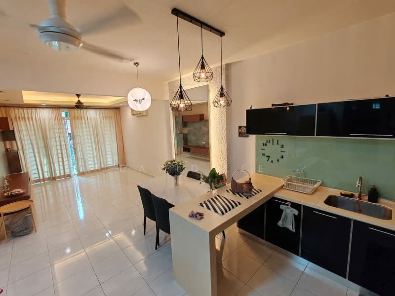 Emerald Park untuk Untuk Dijual - RM 450,000, Mac 2026 - Living Room - PropertyGuru.com.my