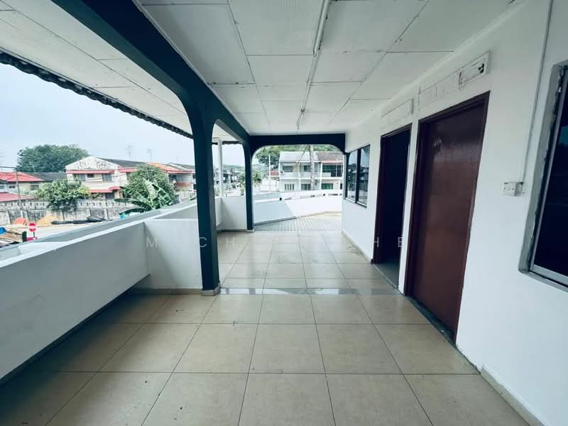 Taman Sri Tebrau untuk Untuk Disewa - RM 12,000 /bulan, Mac 2026 - Balcony - PropertyGuru.com.my