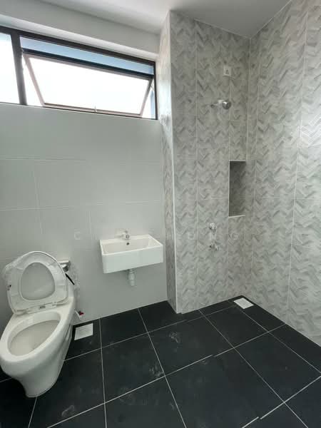 Austin Duta , Taman Mount Austin untuk Untuk Dijual - RM 780,000, Apr 2026 - Bathroom - PropertyGuru.com.my