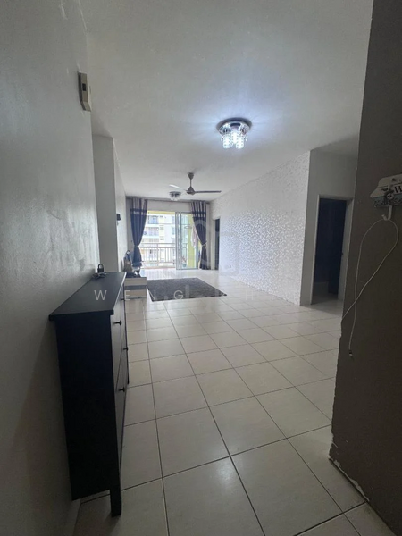 Condominium for Sale at Platinum Lake PV 10 - Weng Khit - Living Room - PropertyGuru.com.my