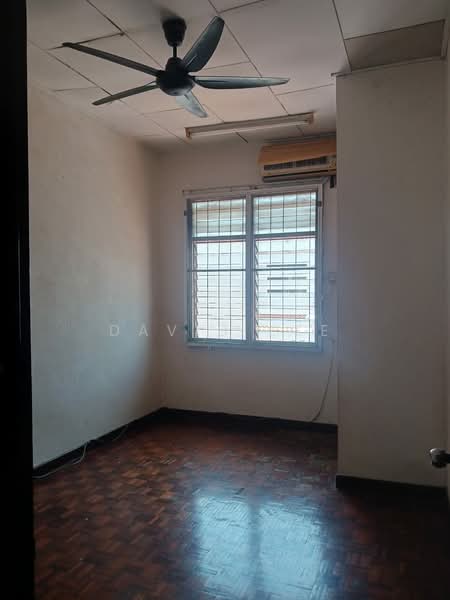 Rumah Teres 2 Tingkat untuk Disewa di Sungai Nibong (Bayan Lepas) - David Lee - Interior - PropertyGuru.com.my