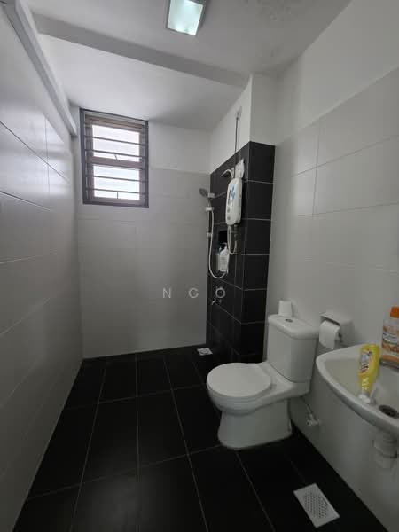 2-storey Terraced House for Sale in Taman Mutiara Gading (Batu Pahat) - NGO - Bathroom - PropertyGuru.com.my