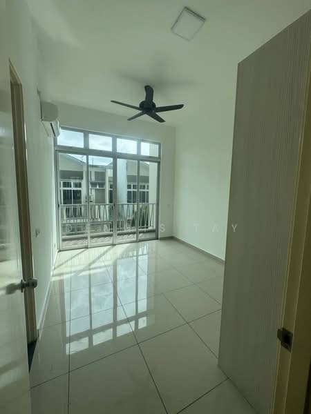 2-storey Terraced House for Rent in Taman Mount Austin (Tebrau) - Dennis Tay - Balcony - PropertyGuru.com.my