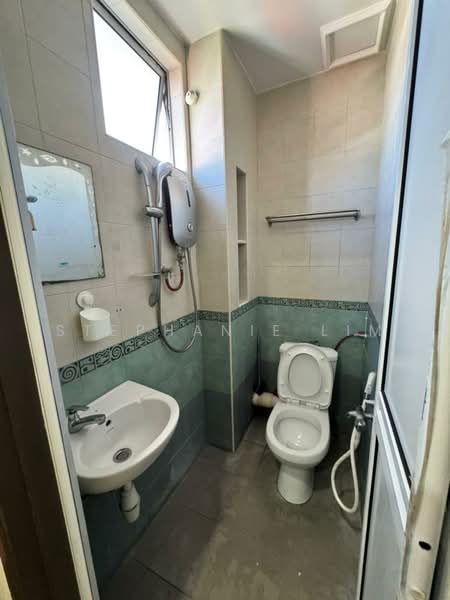 Apartment for Sale at Casa Pinang - Stephanie Lim - Bathroom - PropertyGuru.com.my